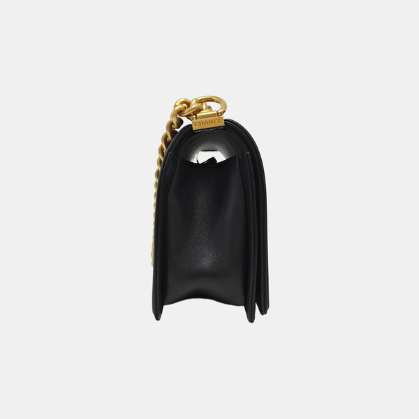 BOY CHANEL Medium Quilted Calfskin Black