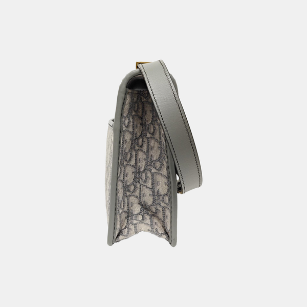 30 Montaigne Oblique Canvas Gray