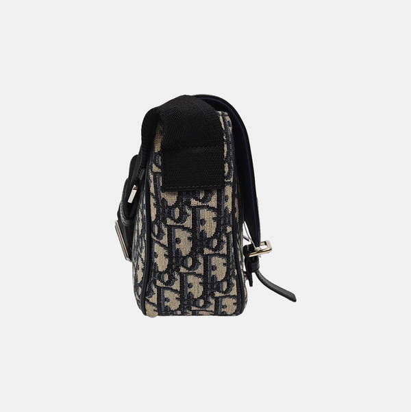 Canvas Blue