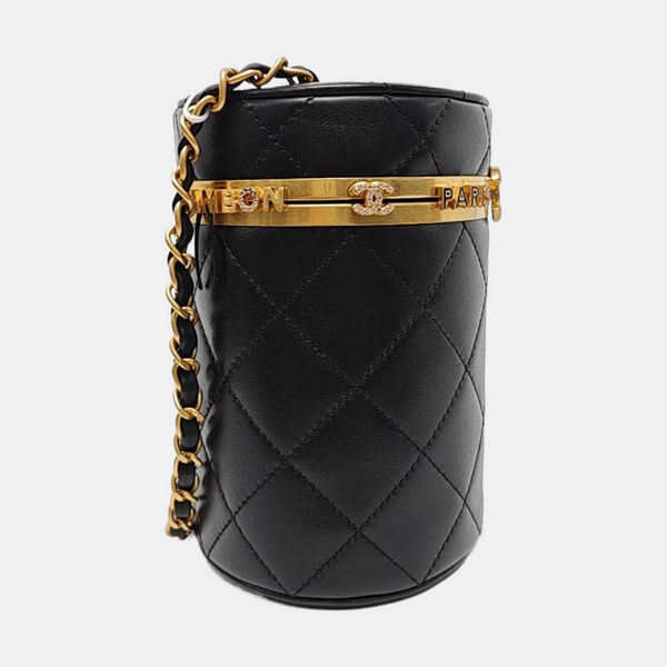 Authenticated pre-owned VANITY CASE Small Quilted Lambskin Black - Crossbody Bag at Looply
