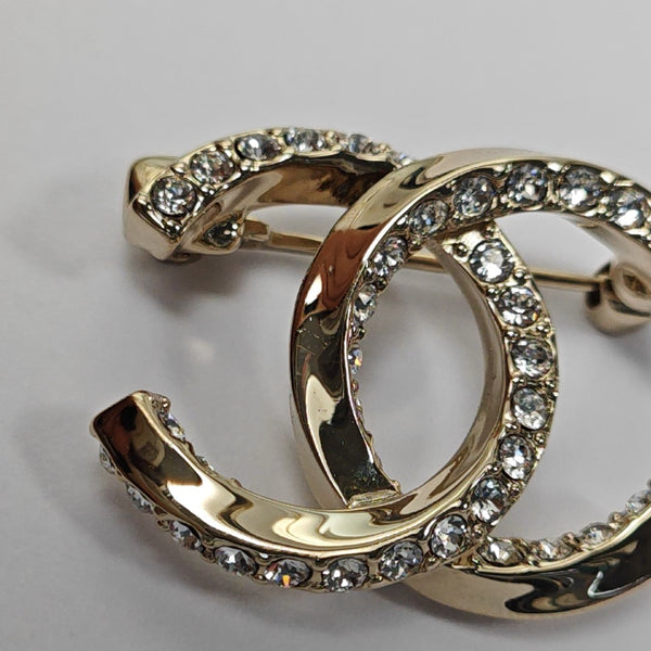 CC Logo Metal Gold Brooch
