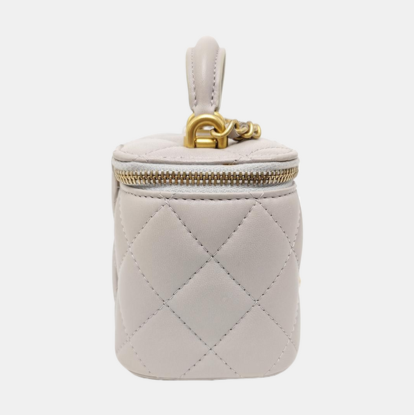 VANITY CASE Mini Quilted Lambskin Gray