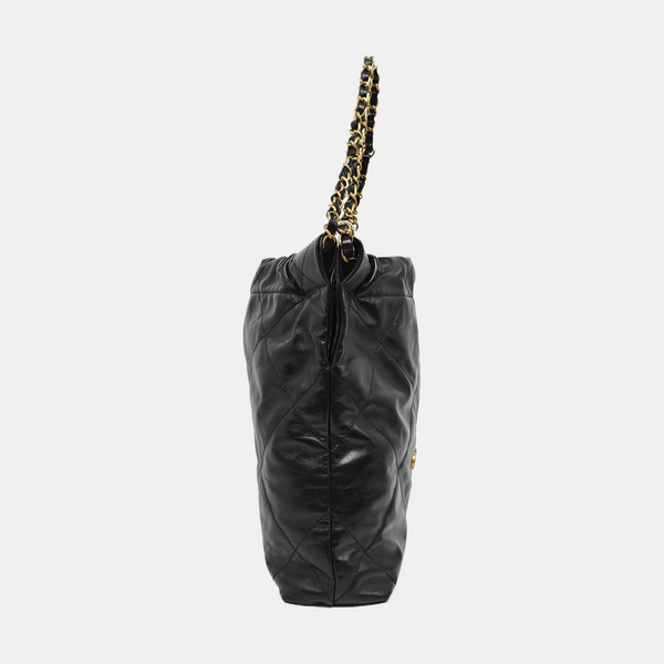 CHANEL 22 Small Quilted Calfskin Black