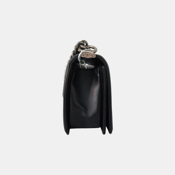Authenticated pre-owned BOY CHANEL Medium Lambskin Black - Shoulder Bag at Looply