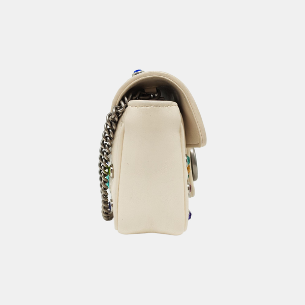 Authenticated pre-owned GG Marmont Mini Quilted Calfskin White - Crossbody Bag at Looply