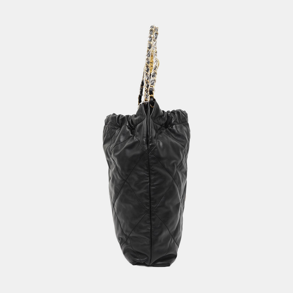CHANEL 22 Medium Quilted Calfskin Black