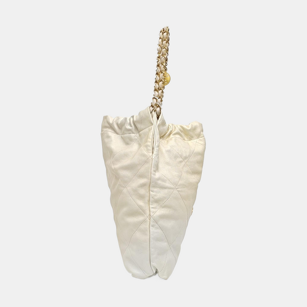 CHANEL 22 Medium Quilted Calfskin White
