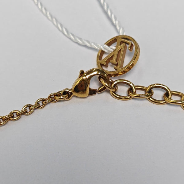 ESSENTIAL V Brass Gold Bracelet