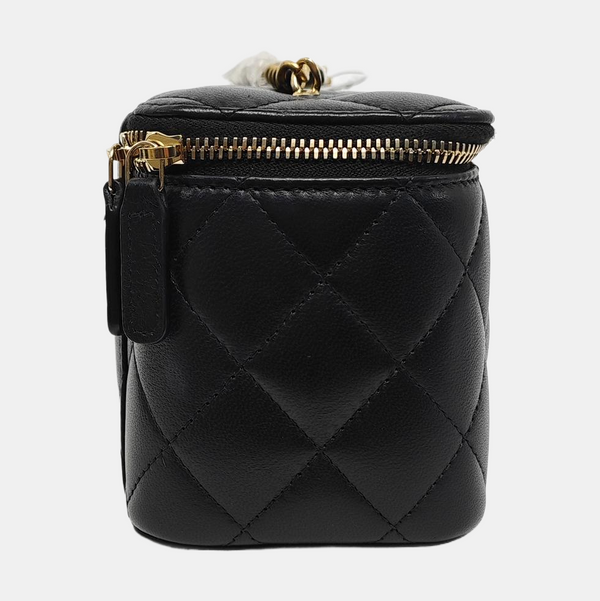 VANITY CASE Small Quilted Lambskin Black