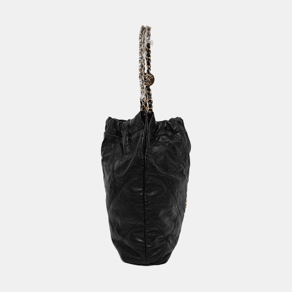 CHANEL 22 Medium Quilted Calfskin Black