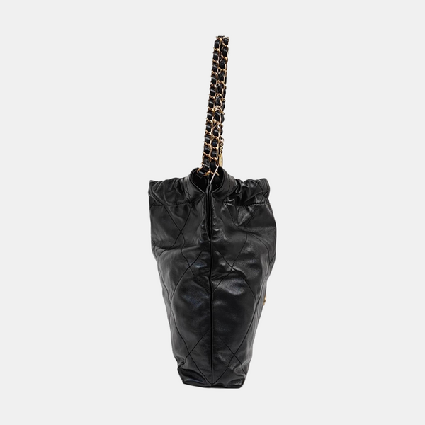 CHANEL 22 Small Quilted Calfskin Black