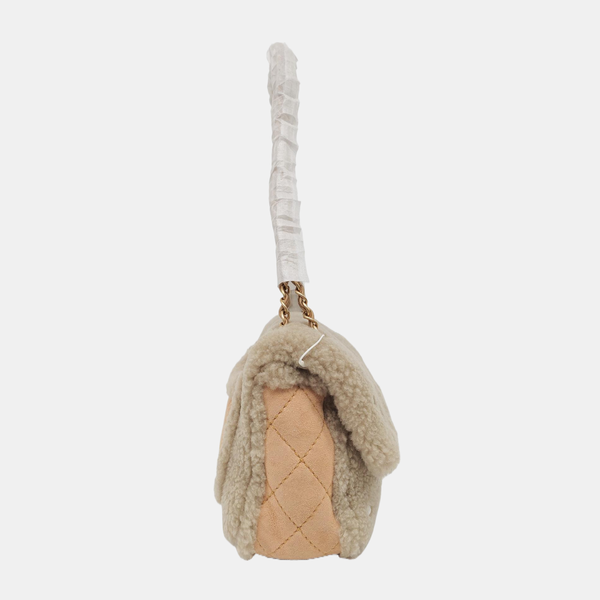 CLASSIC FLAP Small Sheepskin Gray
