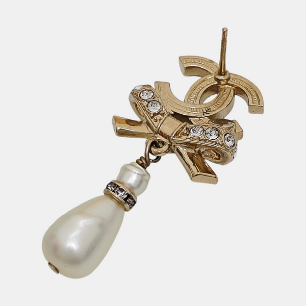 Metal Gold Stud Earrings