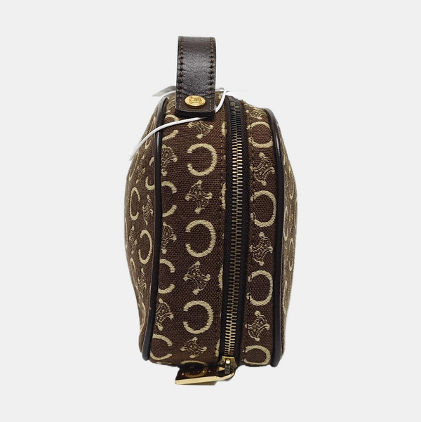 Canvas Brown