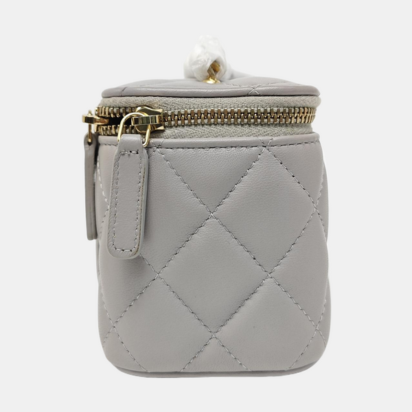 VANITY CASE Mini Quilted Lambskin Gray