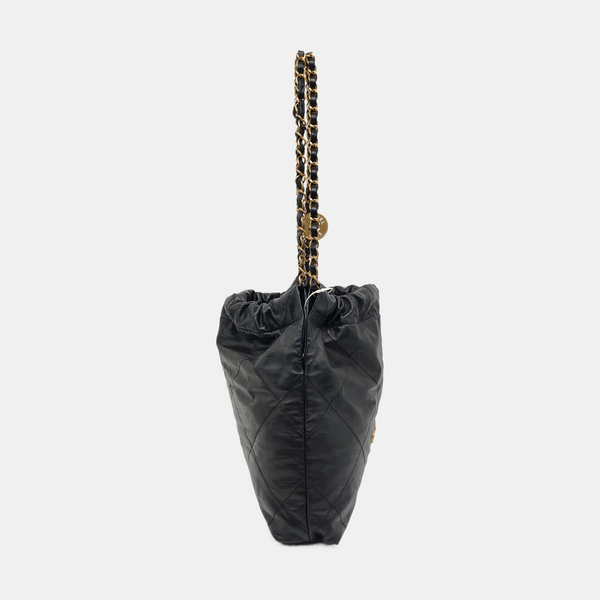 CHANEL 22 Small Quilted Calfskin Black