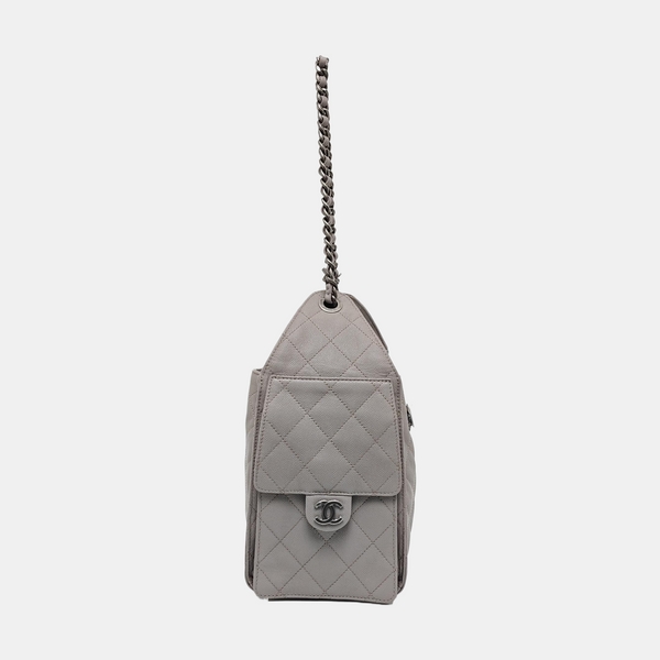 Authenticated pre-owned CHANEL 25 Quilted Grained Calfskin Grey - Top Handle Bag at Looply