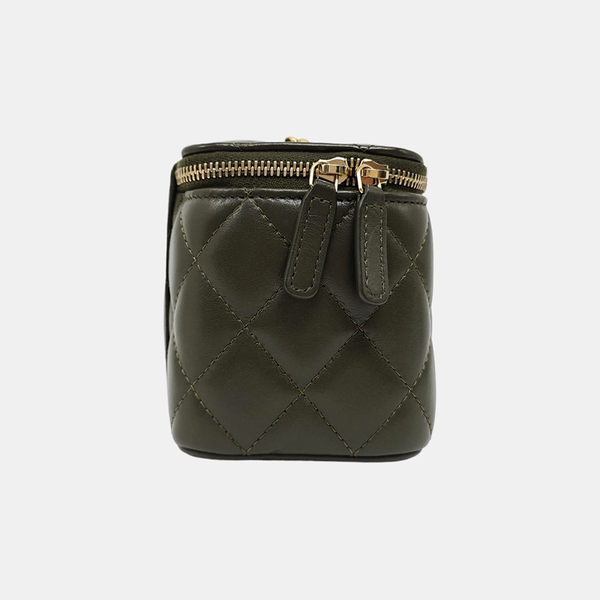 VANITY CASE Small Quilted Lambskin Green