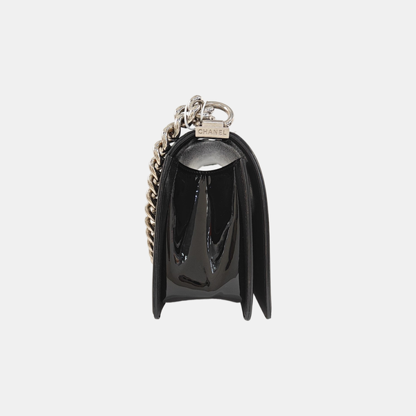 BOY CHANEL Medium Chevron Patent Leather Black