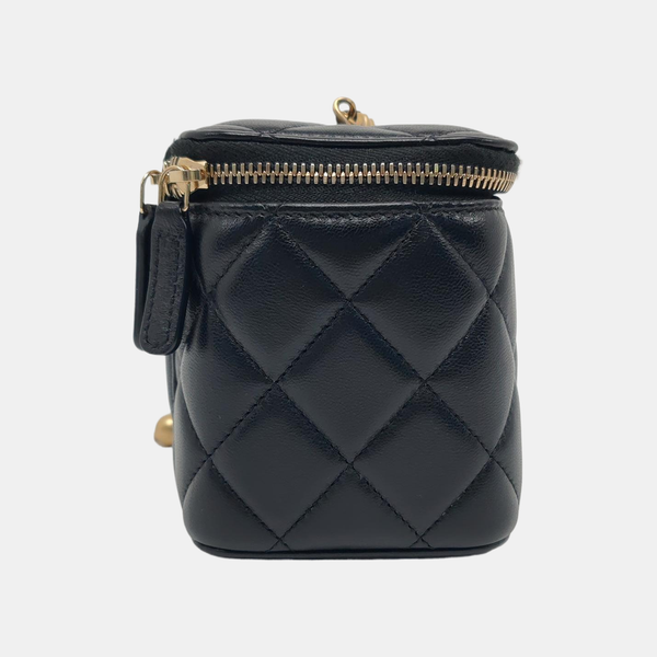 VANITY CASE Small Quilted Lambskin Black