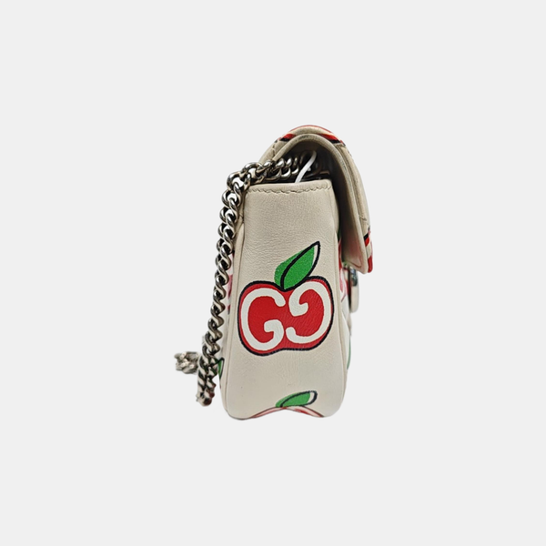Authenticated pre-owned GG Marmont Mini Quilted Calfskin White - Crossbody Bag at Looply