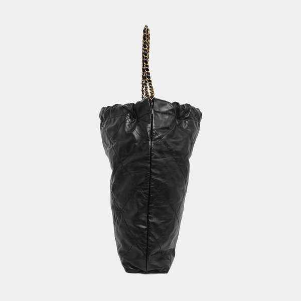 CHANEL 22 Medium Quilted Calfskin Black