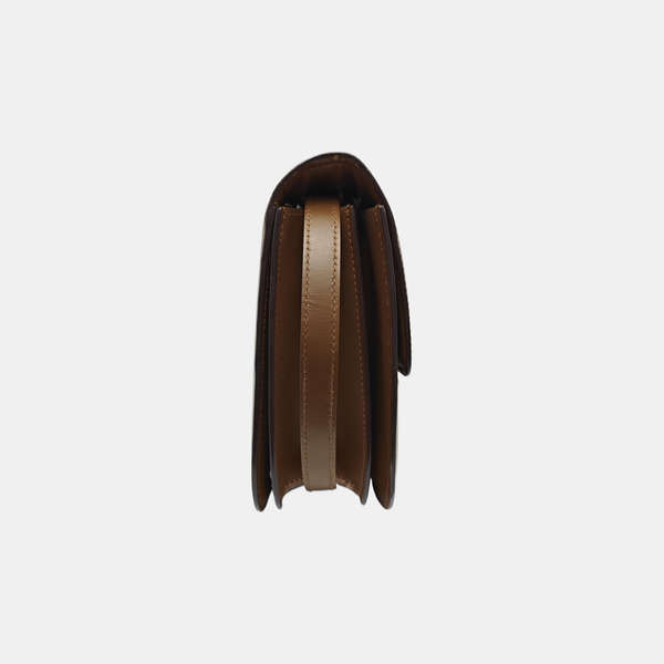 CLASSIC BOX Medium Calfskin Brown
