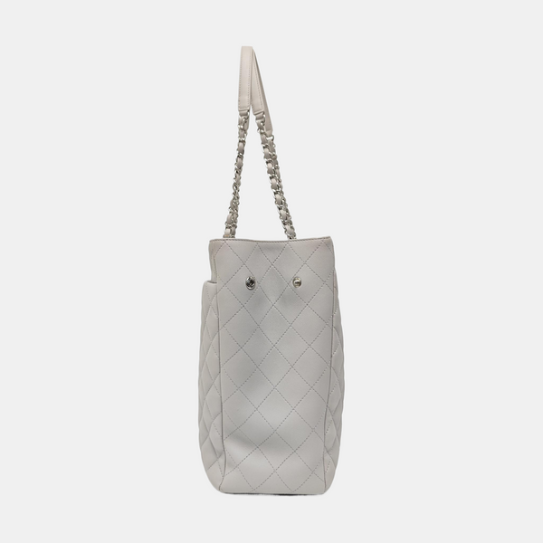 CLASSIC CC SHOPPING TOTE Large Quilted Calfskin Gray