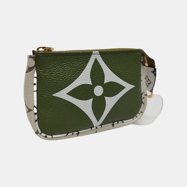 Authenticated pre-owned ACCESSOIRES Mini Monogram Coated Canvas Green - Clutch at Looply