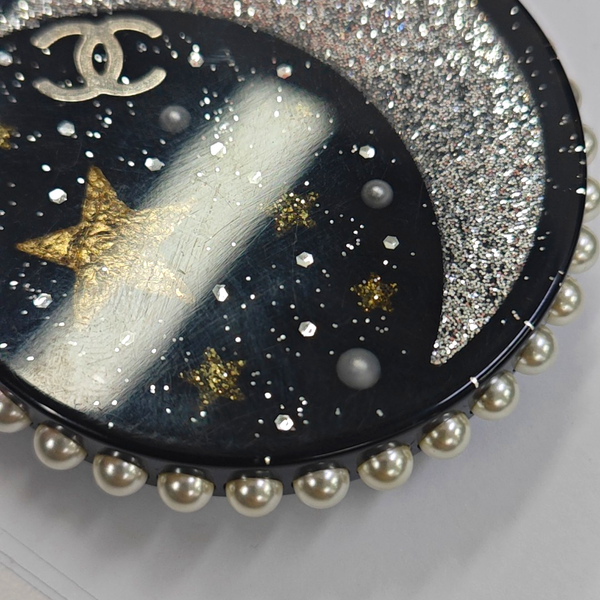 Synthetic Material Black Brooch