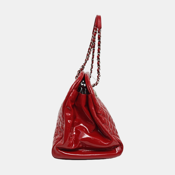 JUST MADEMOISELLE Large Quilted Patent Leather Red