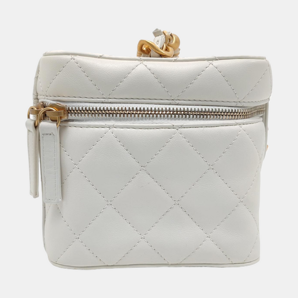 Authenticated pre-owned VANITY CASE Small Quilted Calfskin White - Shoulder Bag at Looply