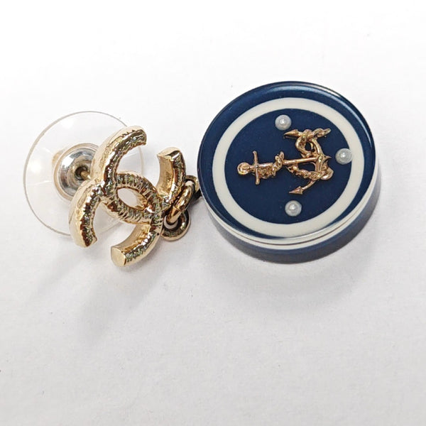 Metal Gold Earrings