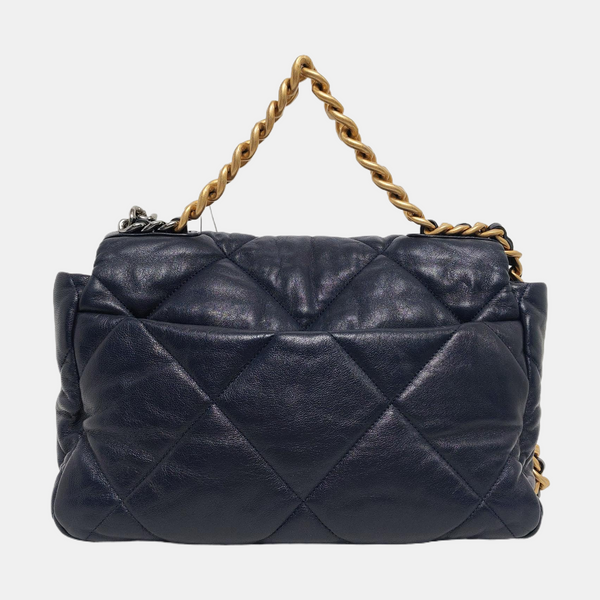 CHANEL 19 Grande de piel de cordero acolchada azul