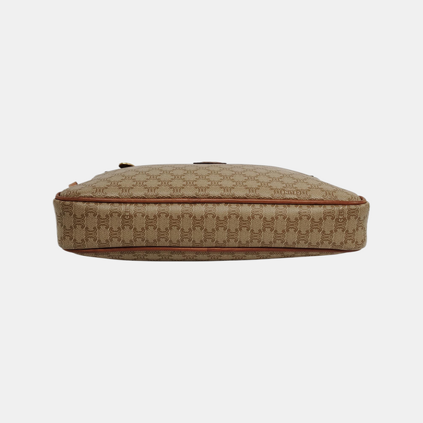 Authenticated pre-owned MACADAM CLUTCHES Coated Canvas Beige - Clutch at Looply