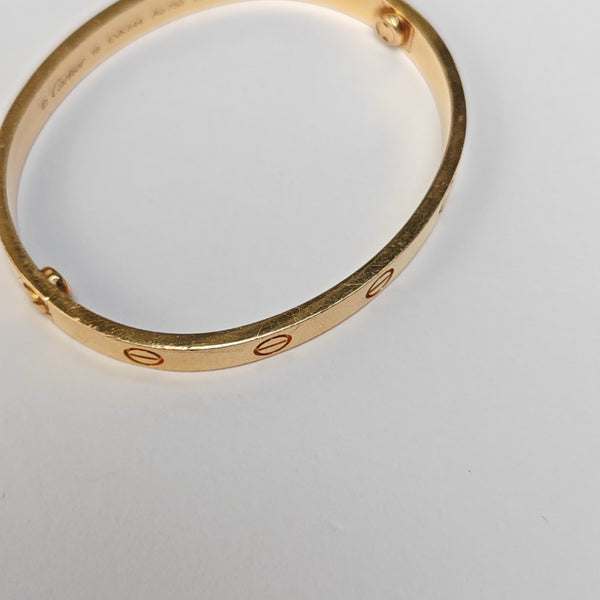 LOVE 18k Gold Bangle