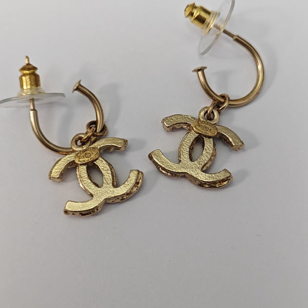 Metal Gold Stud Earrings