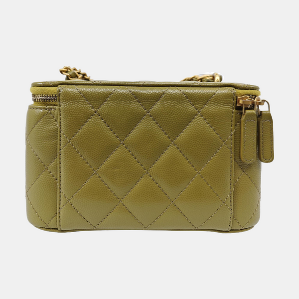 VANITY CASE Small Quilted Grained Calfskin Green