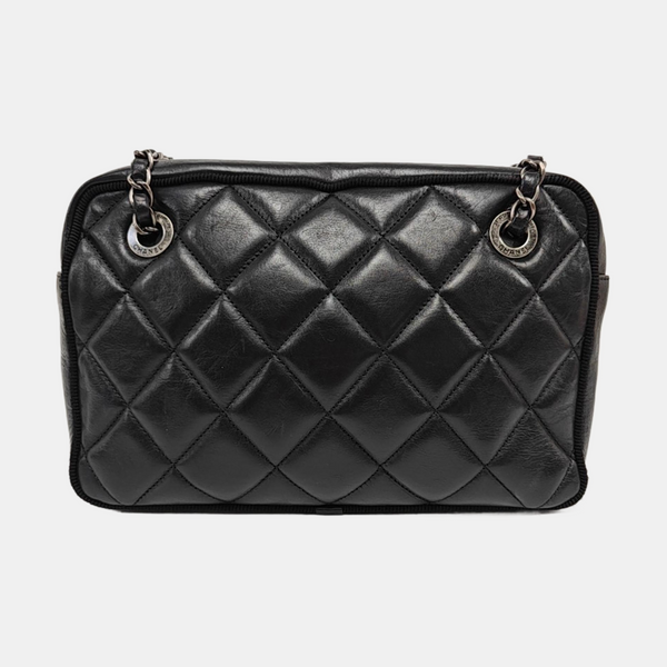 CAMERA CASE Medium Quilted Calfskin Black