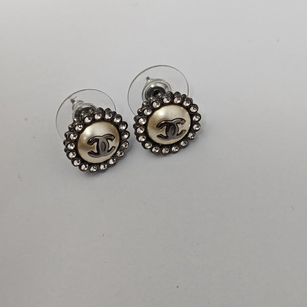 Metal White Stud Earrings