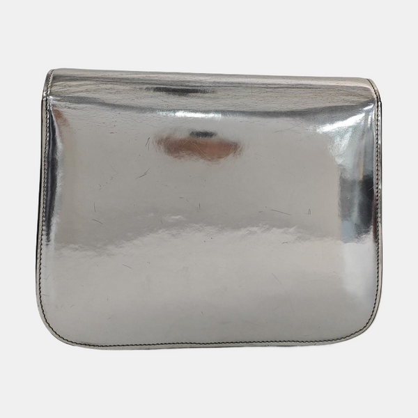 Authenticated pre-owned CLASSIC BOX Medium Calfskin Silver - Shoulder Bag at Looply