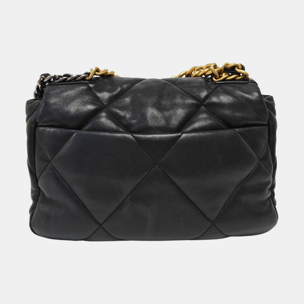 CHANEL 19 Pequeño Piel de Cordero Acolchada Negro