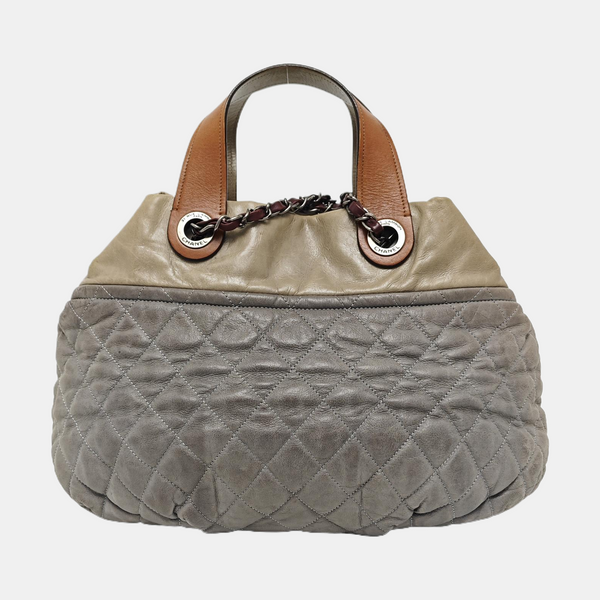 BOLSO TOTE Piel de becerro acolchada gris