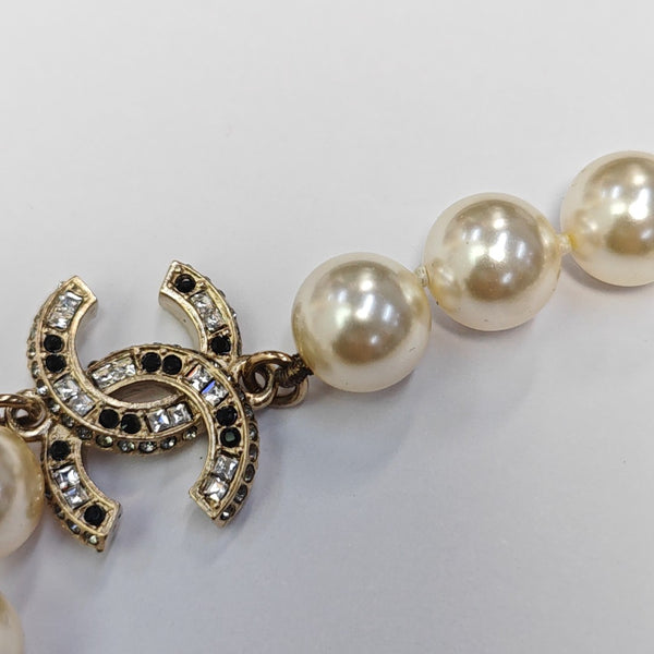 Metal White Necklace
