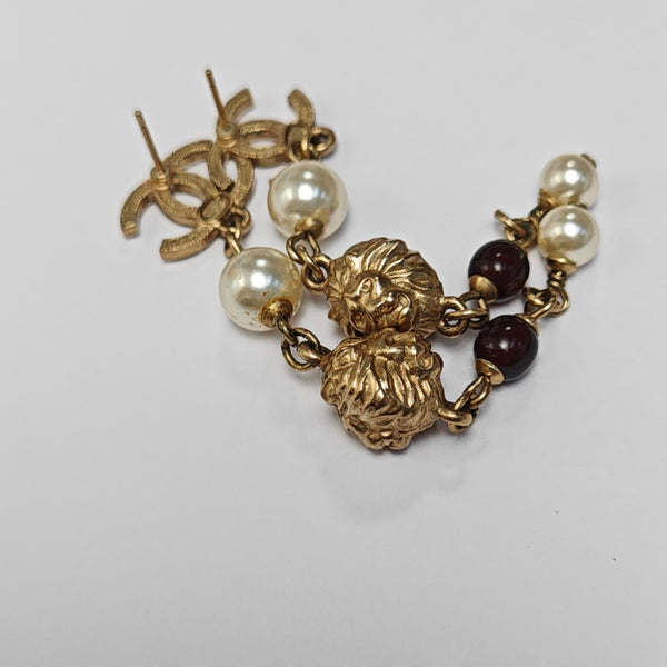 CC Logo Metal Gold Earrings