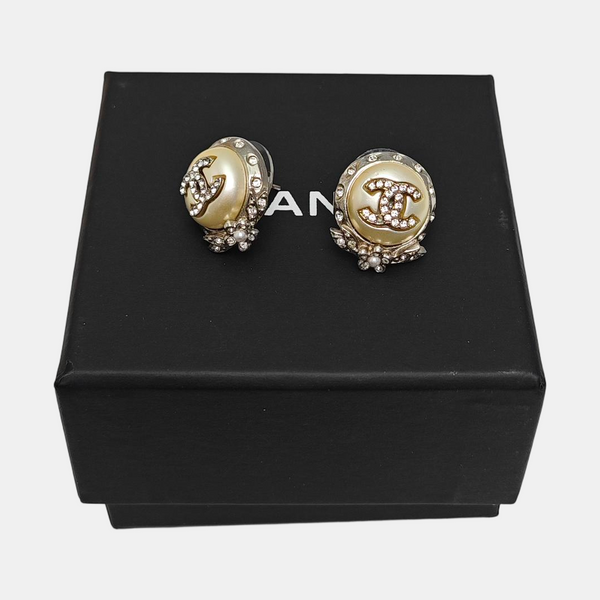 Metal Silver Stud Earrings