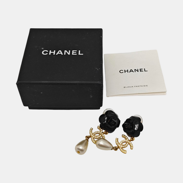 Metal Black Stud Earrings