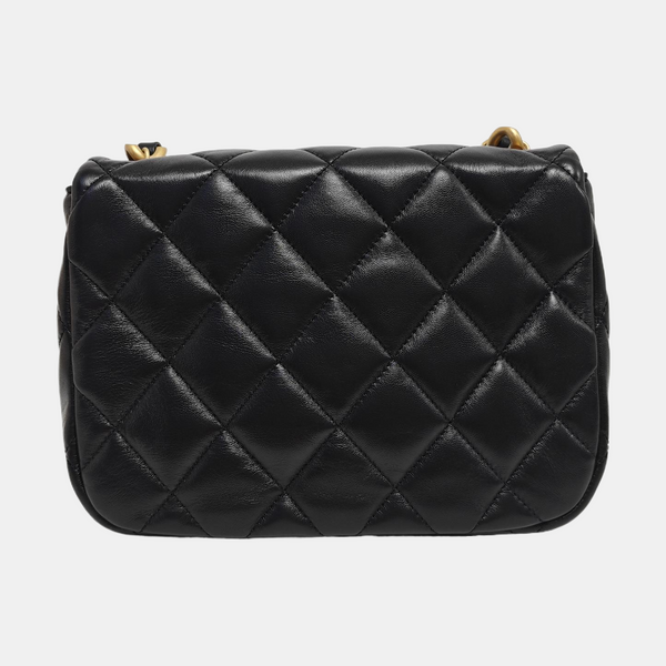 CLASSIC FLAP Piel de cordero acolchada negra