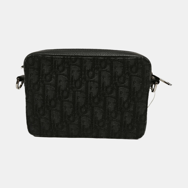 Canvas Black