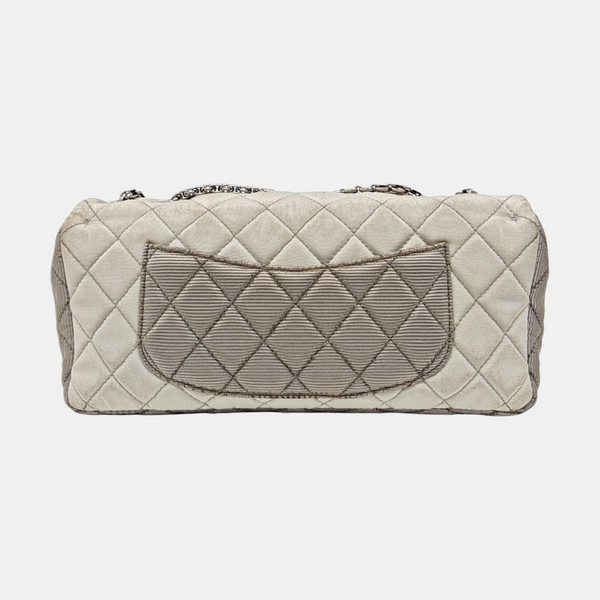 2.55 225 Quilted Fabric White